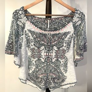 Free People Knitted Poncho Top Size Medium
